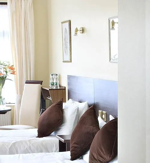 Fernhill Golf & Country Club Hotel Cork 3*,